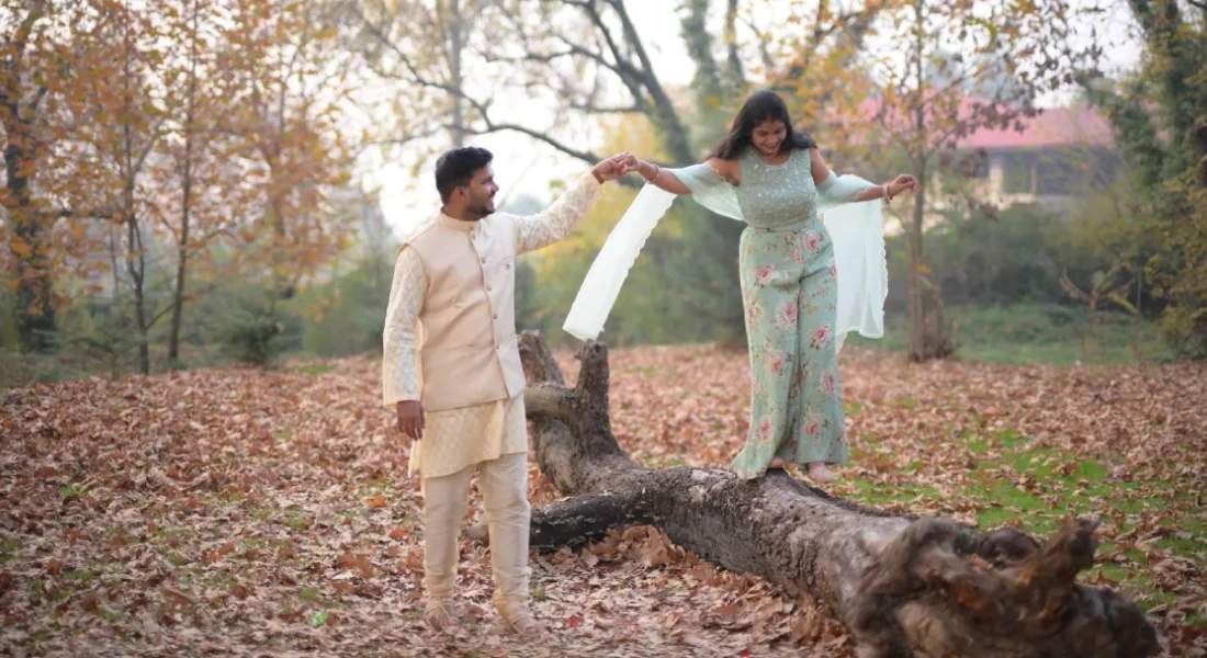 Pre-Wedding-Photography-in-Kashmir-2-4