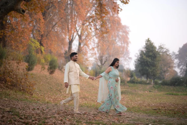 Pre-Wedding-Photography-in-Kashmirhills.com-2